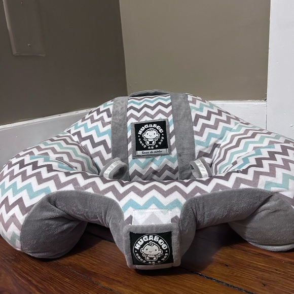 Hugaboo Other - Hugaboo Infant Support Pillow